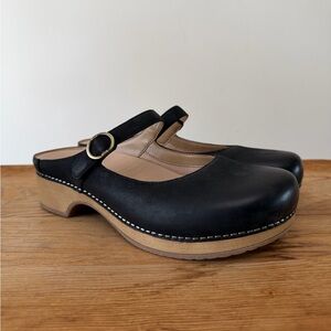 Dansko Bria Black Leather Wood Clogs Slip-On Mary Jane Cottage Core Women’s 40